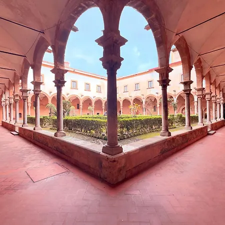 2 Piani Sant'agostino 77 Al Chiostro Dom wakacyjny